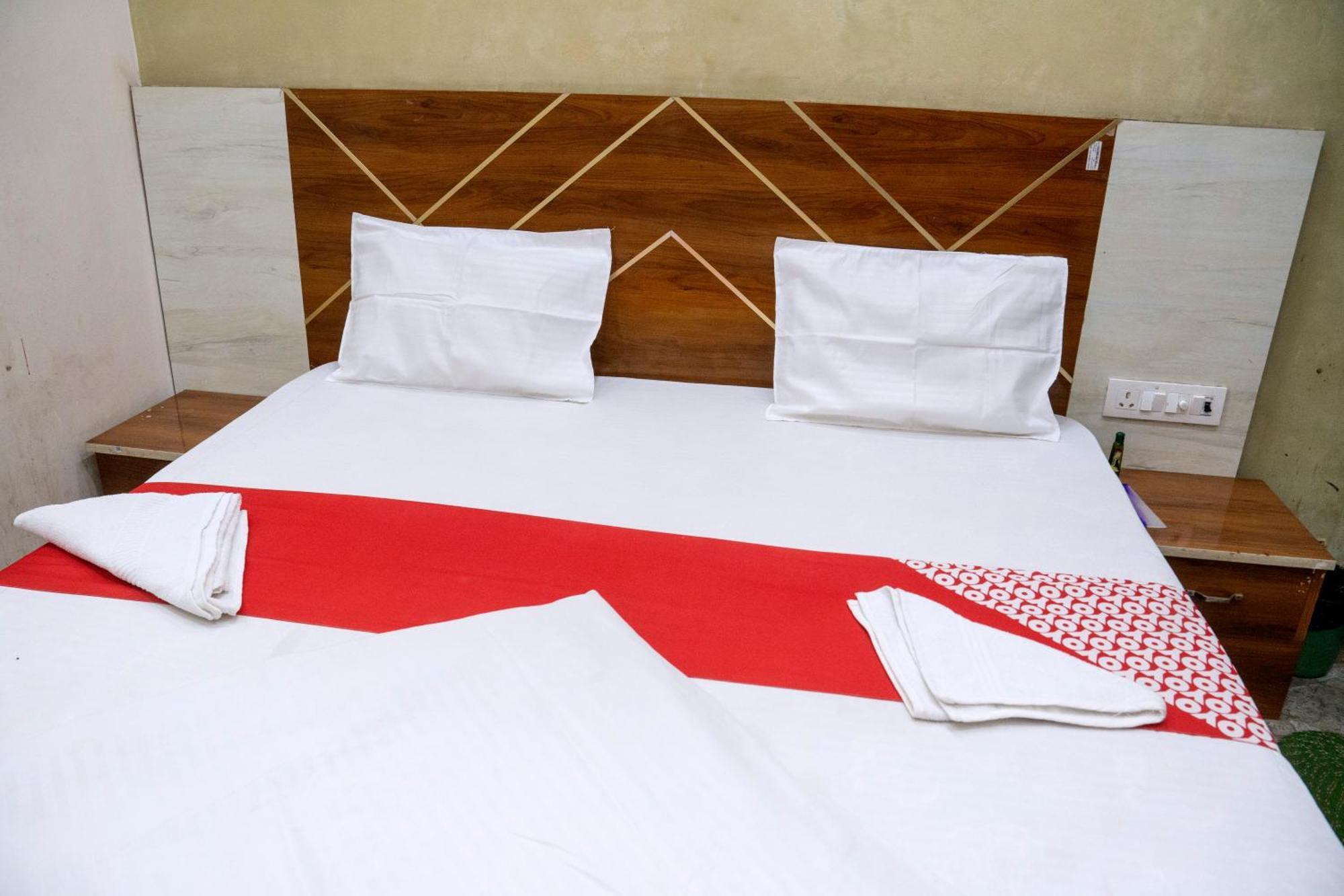 Hotel An Palace Agra  Εξωτερικό φωτογραφία